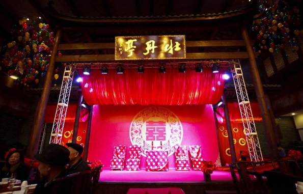 无缝矩阵切换器见证爱情最美的时刻 无缝矩阵切换器见证爱情最美的时刻