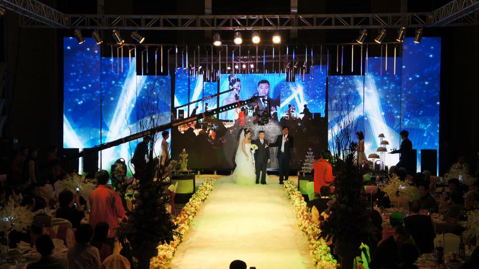 无缝矩阵切换器 无缝矩阵切换器